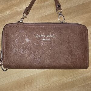 Darcy Marks Brown Leather Wristlet Clutch (PUR8)